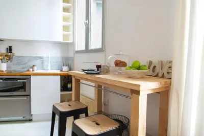 Cuisine ou kitchenette dans l'établissement Le Plaisir du Pantheon