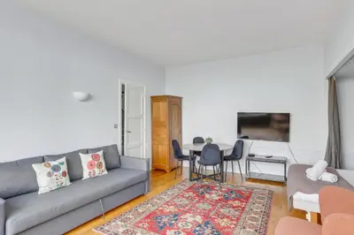 Télévision ou salle de divertissement dans l'établissement Appartement Cosy - 59 Rue Froidevaux Paris Montparnasse