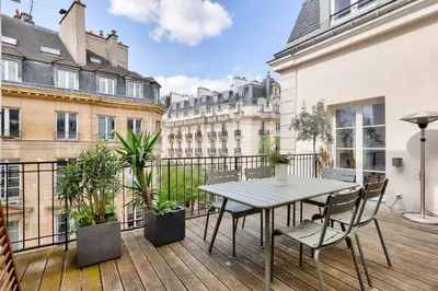 Balcon ou terrasse dans l'établissement Grande terrasse, climatisation, 3 chambres, Marais