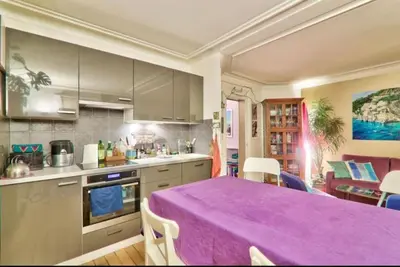 Cuisine ou kitchenette dans l'établissement Bright Central Appartment for 3 with Balcony - PARIS 11e BASTILLE