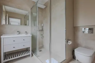 Salle de bains dans l'établissement Charming apartment - 1BR-4P - Arc de triomphe