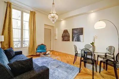 Coin salon dans l'établissement Apartments Du Louvre - Le Marais
