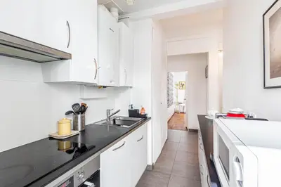 Cuisine ou kitchenette dans l'établissement GuestReady - Elegance in trasbourg-Saint-Denis