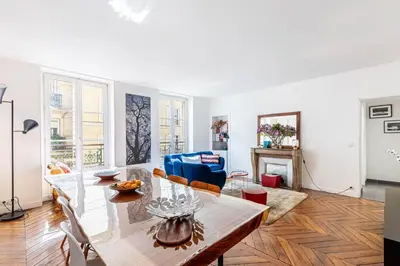 Coin salon dans l'établissement GuestReady - Elegance in trasbourg-Saint-Denis
