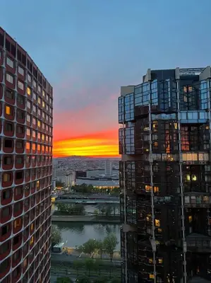 Lever ou coucher de soleil vu de l'appartement ou à proximité