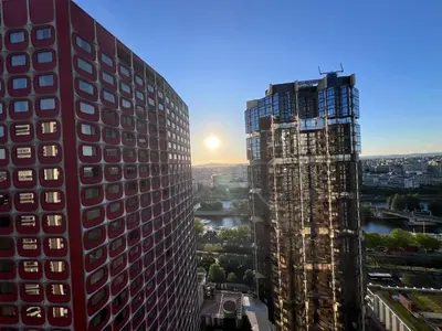 Vue générale sur Paris ou vue de la ville depuis l'appartement