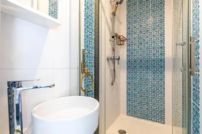 Salle de bains dans l'établissement GuestReady - Bel Apt. au cœur de Paris