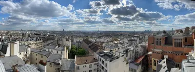 Vue générale sur Paris ou vue de la ville depuis l'appartement