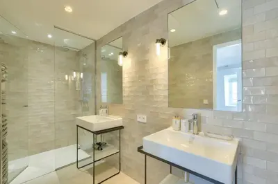 Salle de bains dans l'établissement Nid élégant avec climatisation - Paris 3
