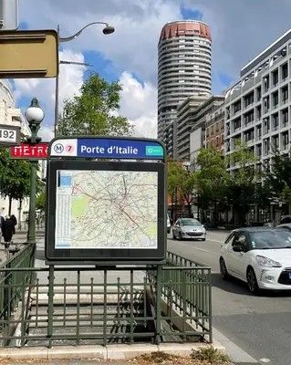 Plan de l'établissement Charmant 2 pièces, Métro direct centre de Paris, Lignes 7 et 14, Tramway Ligne T3