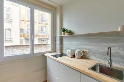 Cuisine ou kitchenette dans l'établissement Studio Center of Paris Beaubourg by Studioprestige