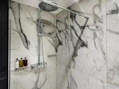Salle de bains dans l'établissement Merveil - Luxury Suite - Louvre - Aboukir IX