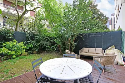Jardin de l'établissement Cosy flat with garden -Neuilly-sur-Seine