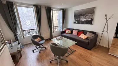 Coin salon dans l'établissement Charming apartment in Monmartre