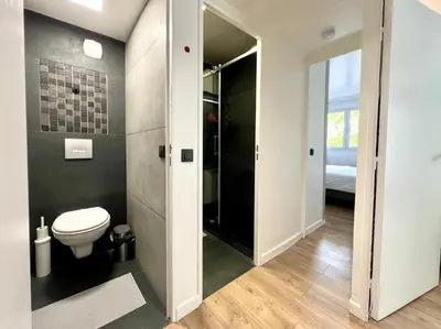 Salle de bains dans l'établissement Cosy 1BR Apt in Modern Residence Paris La Défense