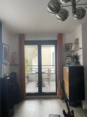 Cuisine ou kitchenette dans l'établissement Chambre suite privée à Boulogne