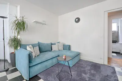 Coin salon dans l'établissement Le Coin des Lecteurs - 1er arrondissement 75m²