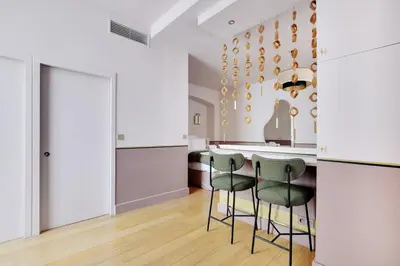 Cuisine ou kitchenette dans l'établissement Pick A Flat's Apartment in Place Vendôme - Rue Duphot