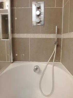 Salle de bains dans l'établissement Louvre Parisian Duplex