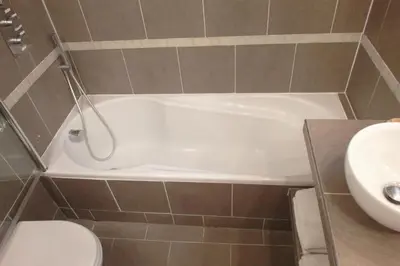 Salle de bains dans l'établissement Louvre Parisian Duplex