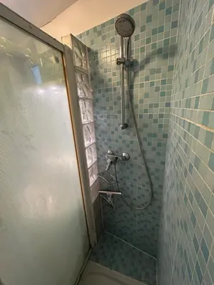Salle de bains dans l'établissement Havre de paix Paris 9