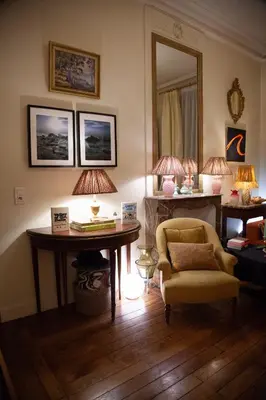 Coin salon dans l'établissement Arc de Triomphe Chic Room
