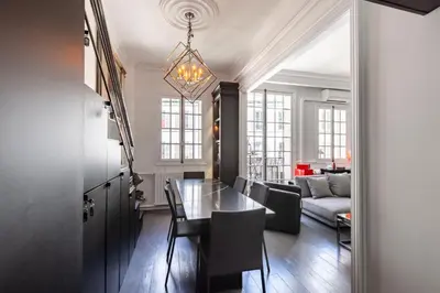 Coin salon dans l'établissement Sublime appartement climatisé proche Paris et Boulogne
