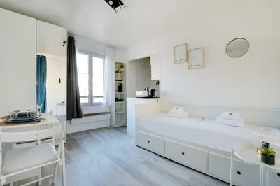 Un ou plusieurs lits dans un hébergement de l'établissement Cozy studio - 2P - Place de la Bastille