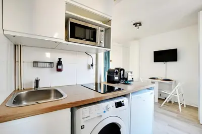 Cuisine ou kitchenette dans l'établissement Cozy studio - 2P - Place de la Bastille