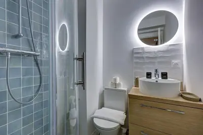 Salle de bains dans l'établissement Gare Austerlitz Renovated & comfortable 8 guests