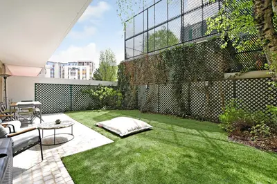 Jardin de l'établissement Passy - Eiffel Tower - Amazing 2BR with garden