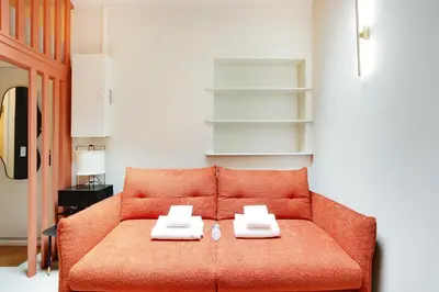 Coin salon dans l'établissement Appartement Chic and Cosy-Canal Saint Martin