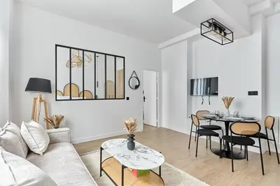 Télévision ou salle de divertissement dans l'établissement Apartment Center of Paris Bastille by Studioprestige