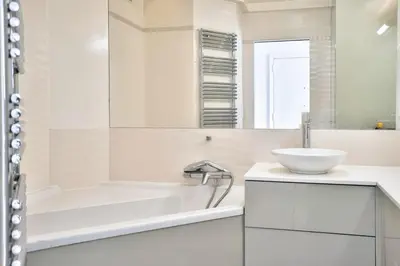 Salle de bains dans l'établissement Magnifique appartement 80 m2 face Tour Eiffel