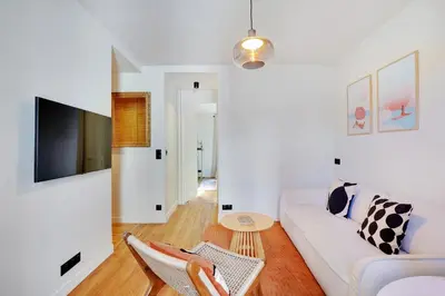 Télévision ou salle de divertissement dans l'établissement Luxury flat silly - Boulogne city center