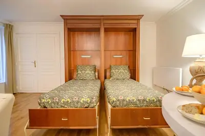 Plan de l'établissement Le Regal Elysees Paris