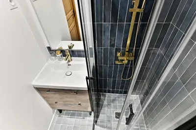 Salle de bains dans l'établissement Appartement 3 chambres proche Châtelet-Les Halles