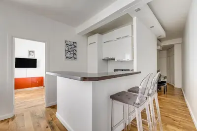 Cuisine ou kitchenette dans l'établissement Pick A Flat's Apartment in Saint Germain - Rue de Buci