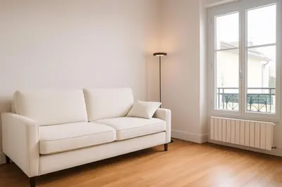 Coin salon dans l'établissement Eiffel Tower & Invalides - Cosy Quiet Appartement