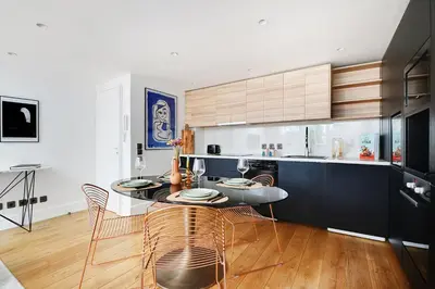 Cuisine ou kitchenette dans l'établissement Amazing Loft 2BR - Eiffel Tower