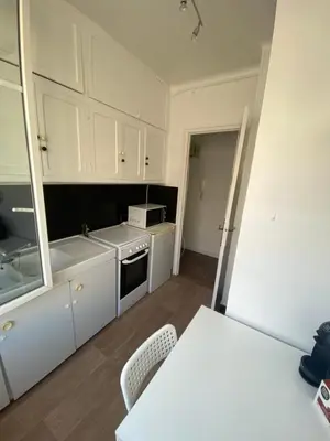 Cuisine ou kitchenette dans l'établissement Studio Montrouge proche Centre