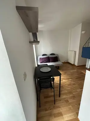 Télévision ou salle de divertissement dans l'établissement Central Studio Paris 1C