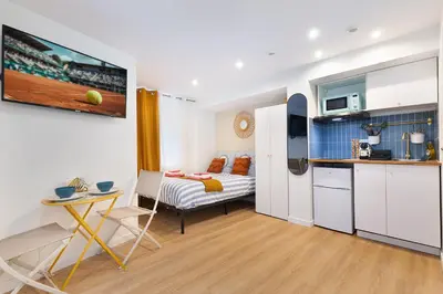 Cuisine ou kitchenette dans l'établissement STUDIO Boulogne Roland Garros