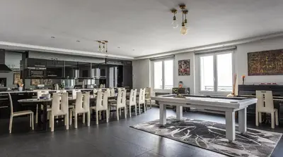 Restaurant ou autre lieu de restauration dans l'établissement Le Notre Dame - Luxury Apartment with Seine View