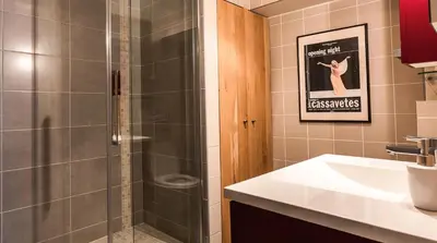 Salle de bains dans l'établissement Le Notre Dame - Luxury Apartment with Seine View