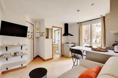 Télévision ou salle de divertissement dans l'établissement Appartement 2 personnes - Tour Eiffel
