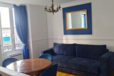 Coin salon dans l'établissement Apartment near Bastille and gare de Lyon