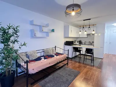 Cuisine ou kitchenette dans l'établissement W&L Paris Apartment 68m - 3 min Métro 4 - A Paris Centre 15min