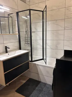 Salle de bains dans l'établissement Duplex Paris 18ème proche Montmartre