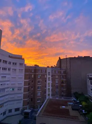 Lever ou coucher de soleil vu de l'appartement ou à proximité